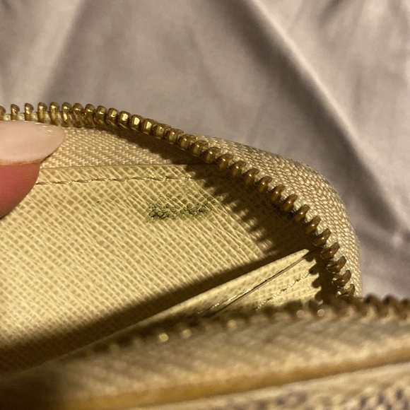 Authentic Louis Vuitton Damier Azur Zippy Long Wallet - Picture 11 of 13